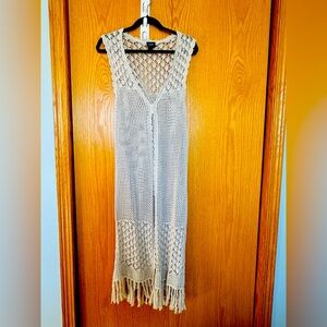 Daytrip Crochet Duster Sweater Vest
Size Small Nine West